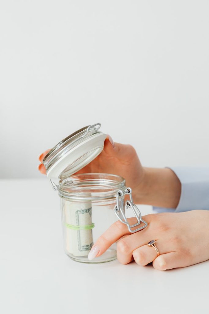A relação entre finanças e saúde mental: como equilibrar ambos?